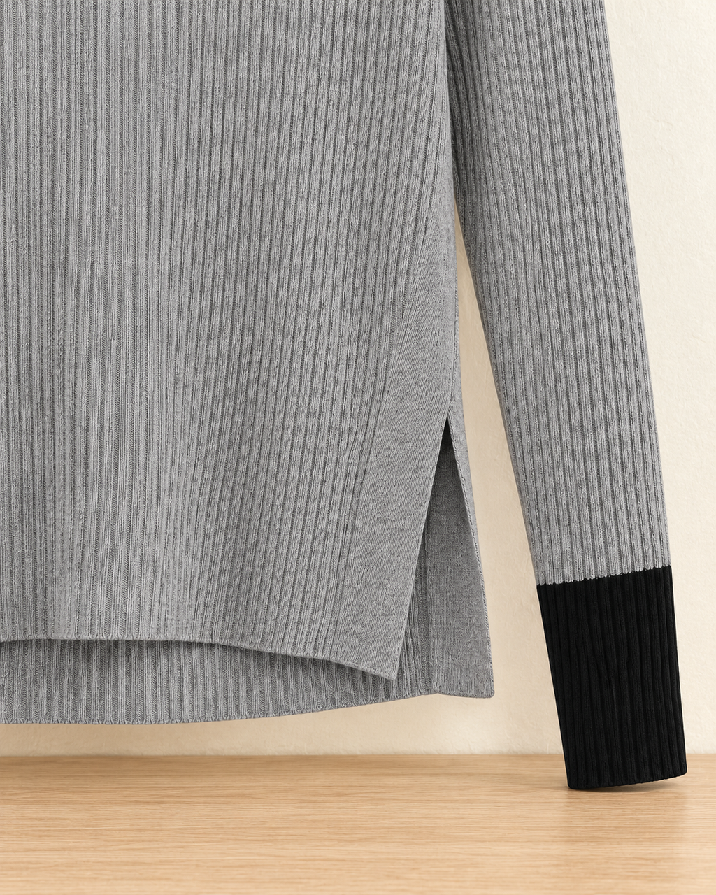 Contrast Cuff Rib Polo Knit – side hem detail