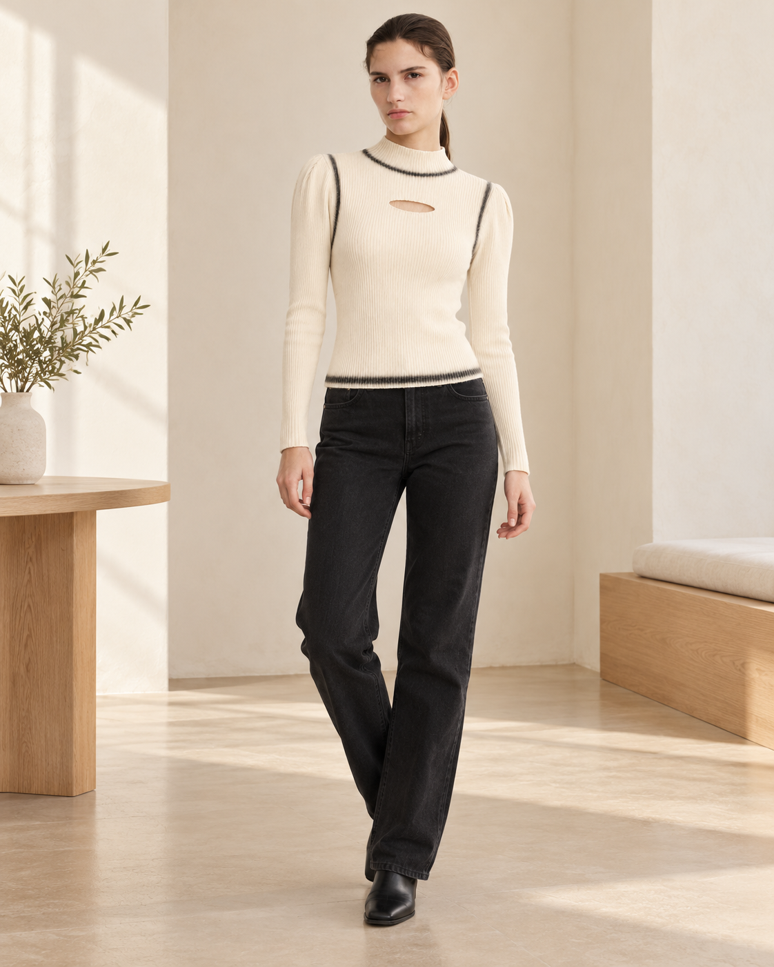Contrast Trim Cut-Out Ribbed Top – model hero
