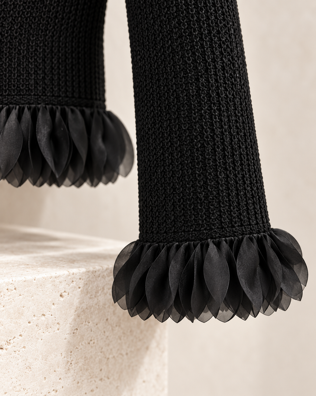 Organza Trim Cropped Knit Top – cuff knit detail