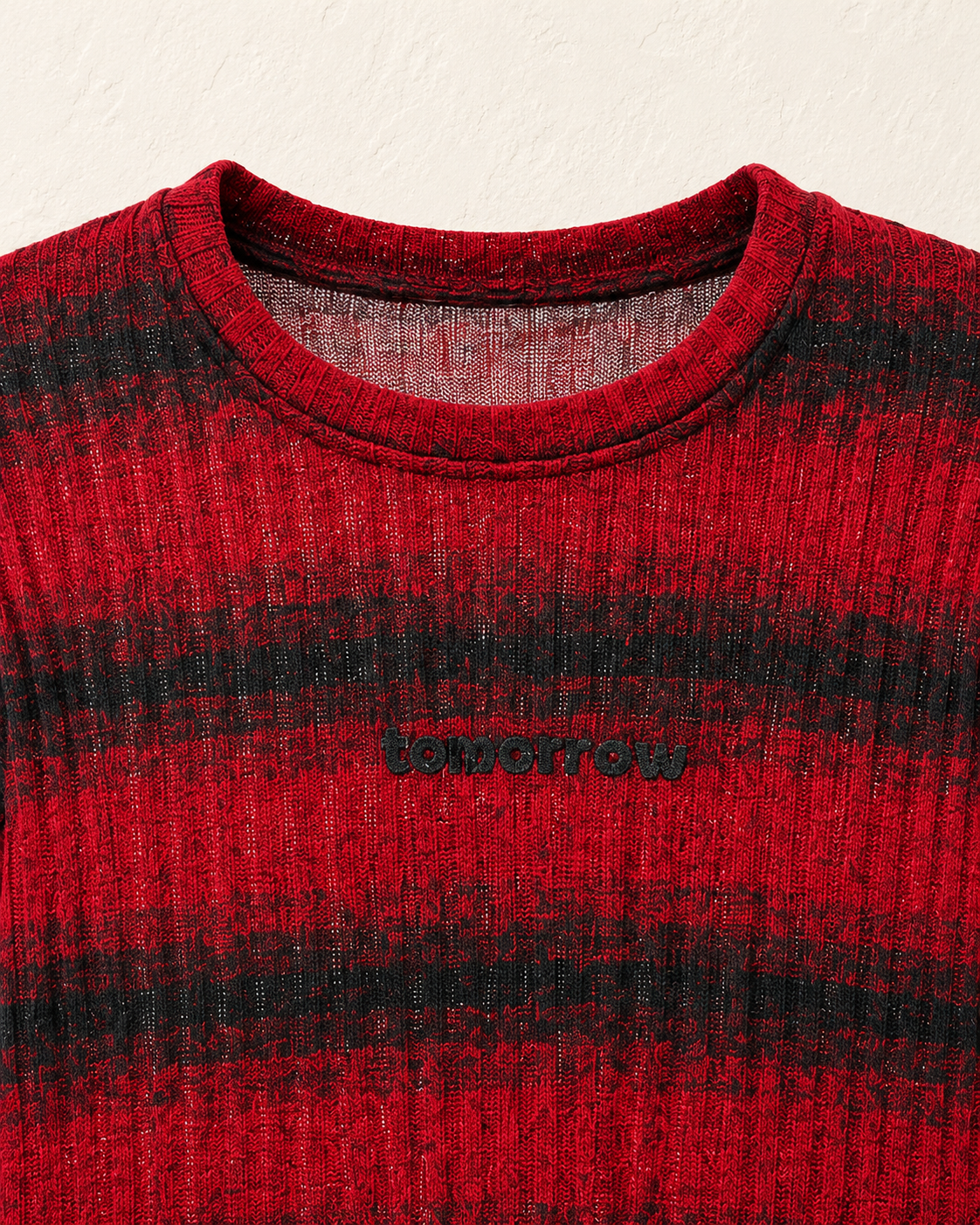 Vintage Fade Rib Top – maroon neck chest detail